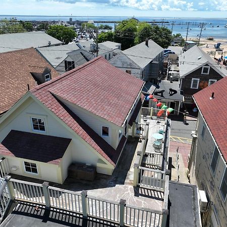プロビンスタウンCenter Of Town Steps Away Private Deckアパートメント エクステリア 写真